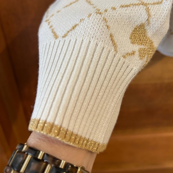 Bella Jane / NWT/ Size XL/ Woman's Elegant Cream And Gold Sweater. - Picture 4 of 13